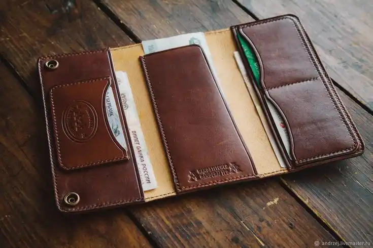 کیف پول زنانه مدل بوستو