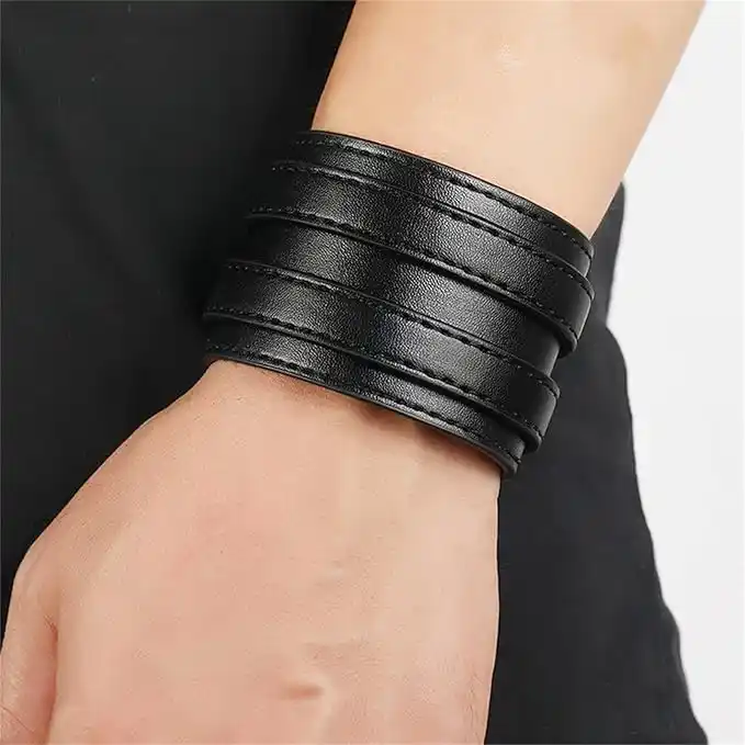 دستبند چرمی مدل نانسی