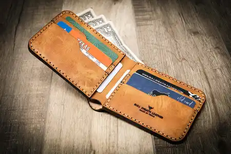 کیف پول تاشو مدل رینا