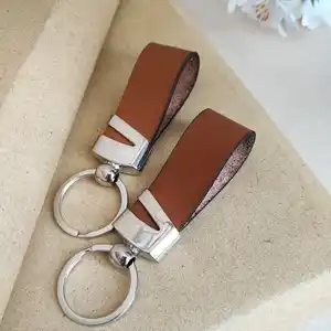 جاکلیدی چرم مدل لبخند